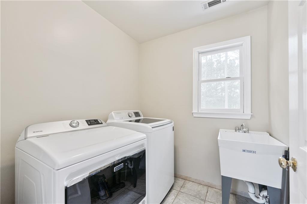220 Galesburg Drive, Lawrenceville, Georgia image 27