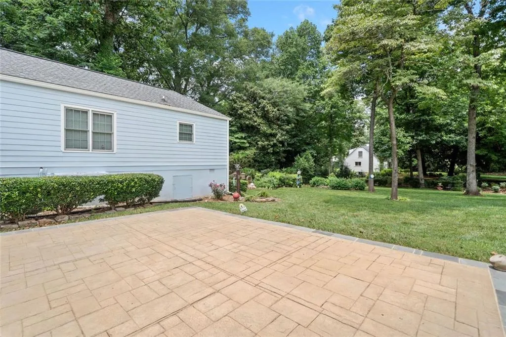 Atlanta, Georgia 30317, United States, 3 Bedrooms Bedrooms, ,3 BathroomsBathrooms,Residential,Active,163361