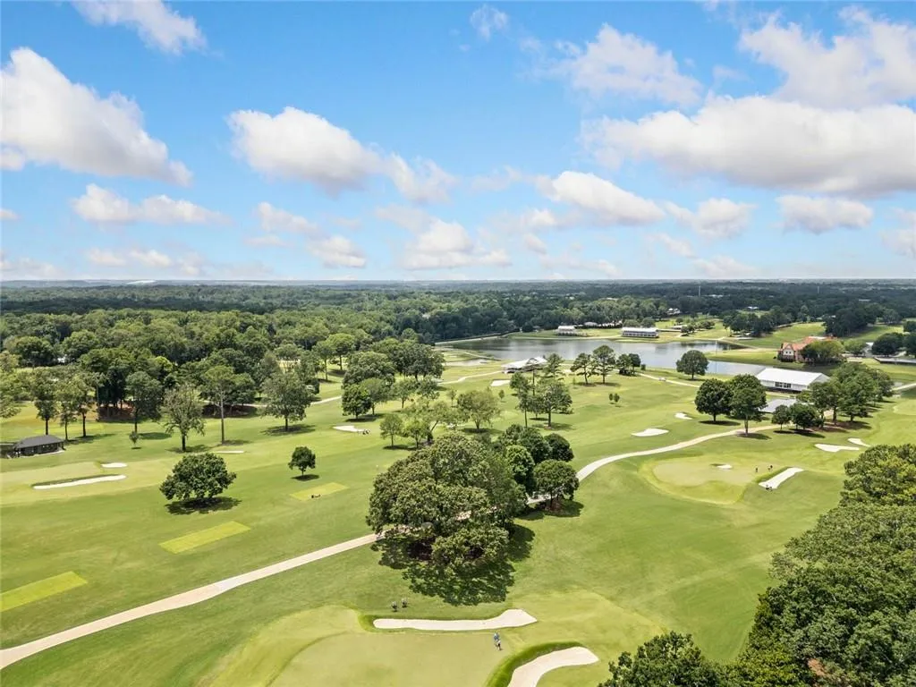 Atlanta, Georgia 30317, United States, 3 Bedrooms Bedrooms, ,3 BathroomsBathrooms,Residential,Active,163361