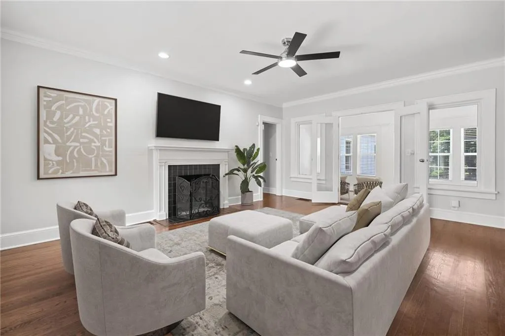 Atlanta, Georgia 30317, United States, 3 Bedrooms Bedrooms, ,3 BathroomsBathrooms,Residential,Active,163361