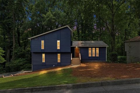 Homes For Sale - 5005 Green Forest Plwy Se Pkwy<br/> Smyrna, GA 30082