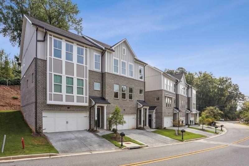 235 W Marietta Street