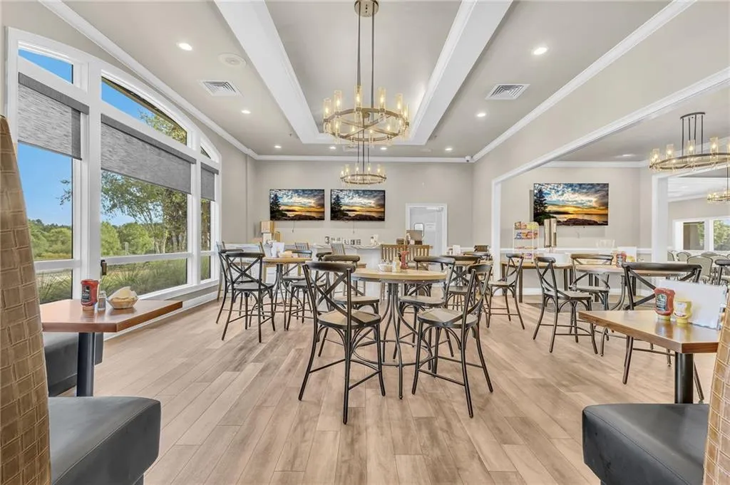 Locust Grove, Georgia 30248, United States, 5 Bedrooms Bedrooms, ,5 BathroomsBathrooms,Residential,Active,206554