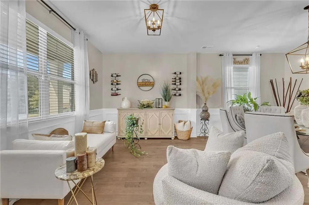 Locust Grove, Georgia 30248, United States, 5 Bedrooms Bedrooms, ,5 BathroomsBathrooms,Residential,Active,206554