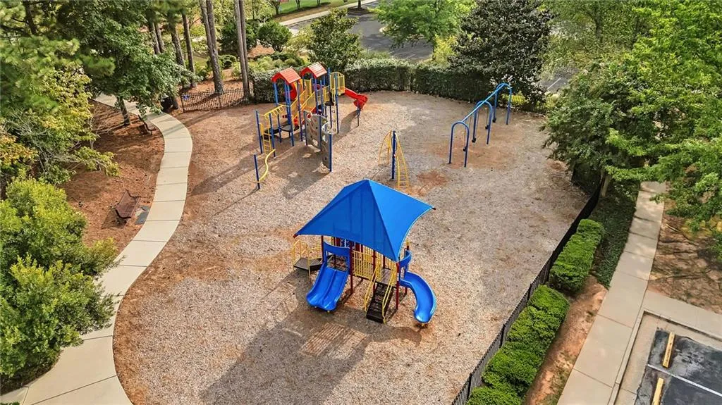 Locust Grove, Georgia 30248, United States, 5 Bedrooms Bedrooms, ,5 BathroomsBathrooms,Residential,Active,206554