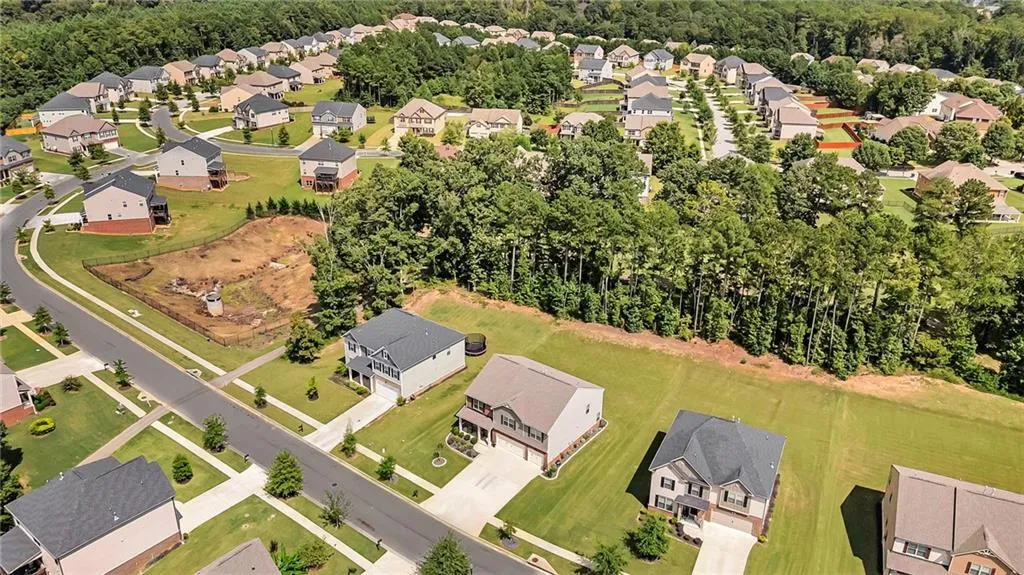 Locust Grove, Georgia 30248, United States, 5 Bedrooms Bedrooms, ,5 BathroomsBathrooms,Residential,Active,206554