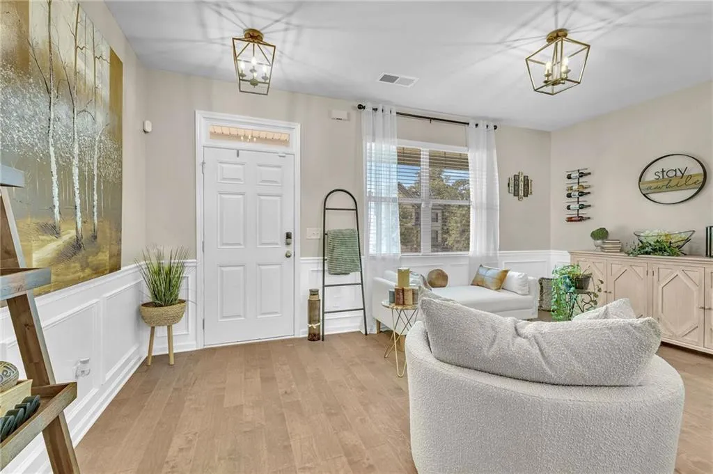 Locust Grove, Georgia 30248, United States, 5 Bedrooms Bedrooms, ,5 BathroomsBathrooms,Residential,Active,206554