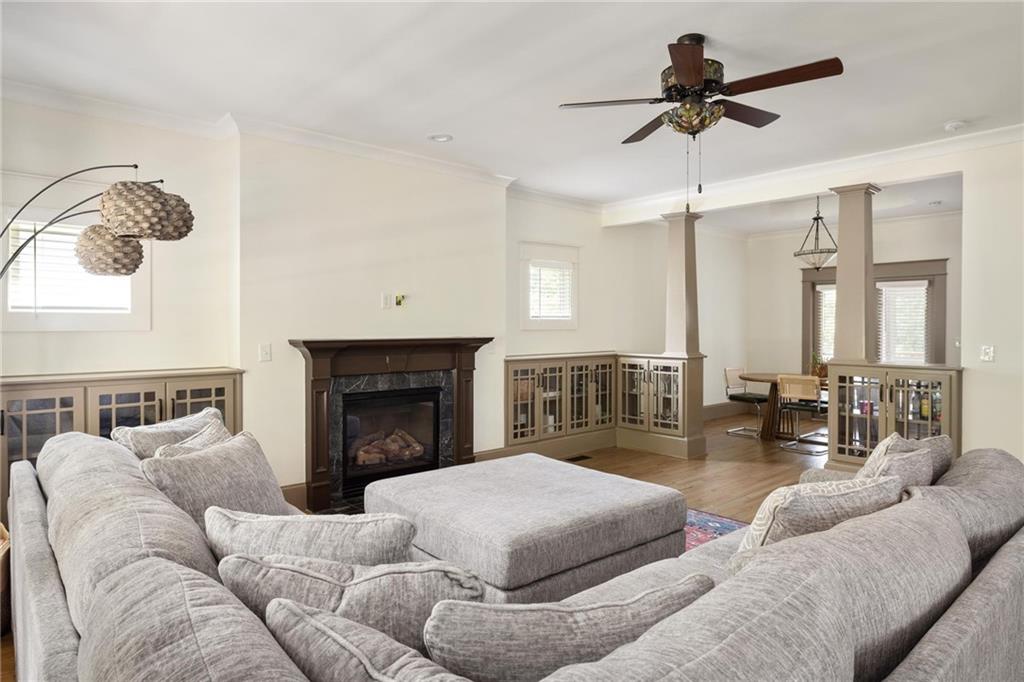 2876 White Oak Drive
