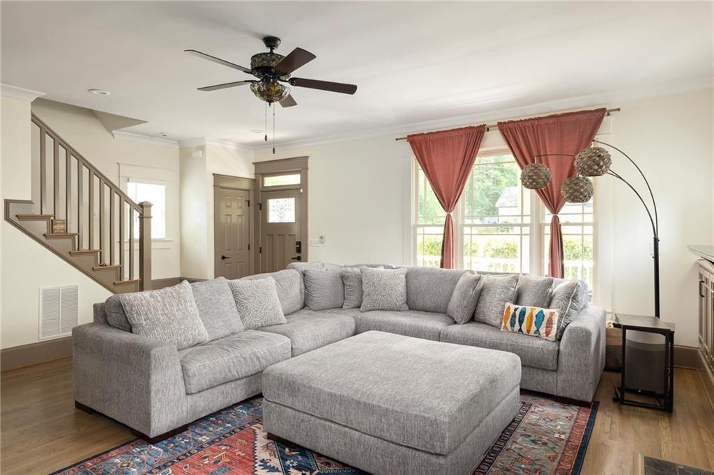 2876 White Oak Drive