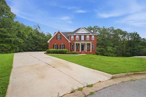Homes For Rent - 2000 Millstone Drive<br/> Conyers, GA 30094