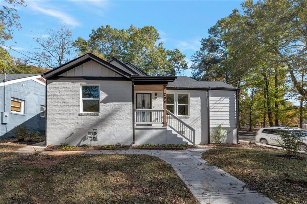 208 WATSON Circle SE