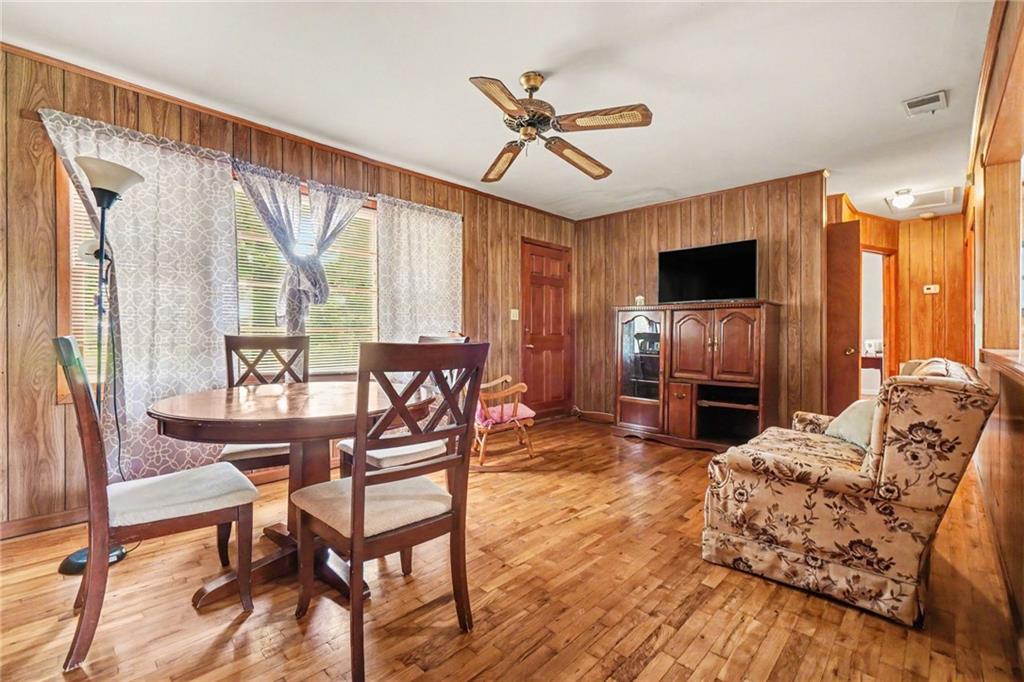 3944 Fairburn Road