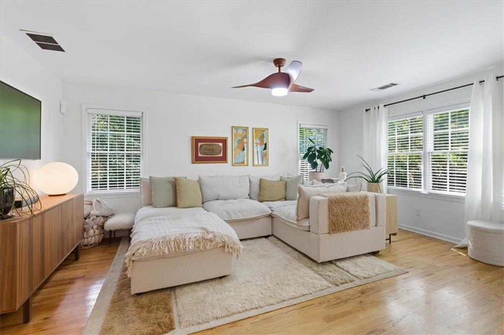 2238 Ridgedale Road NE