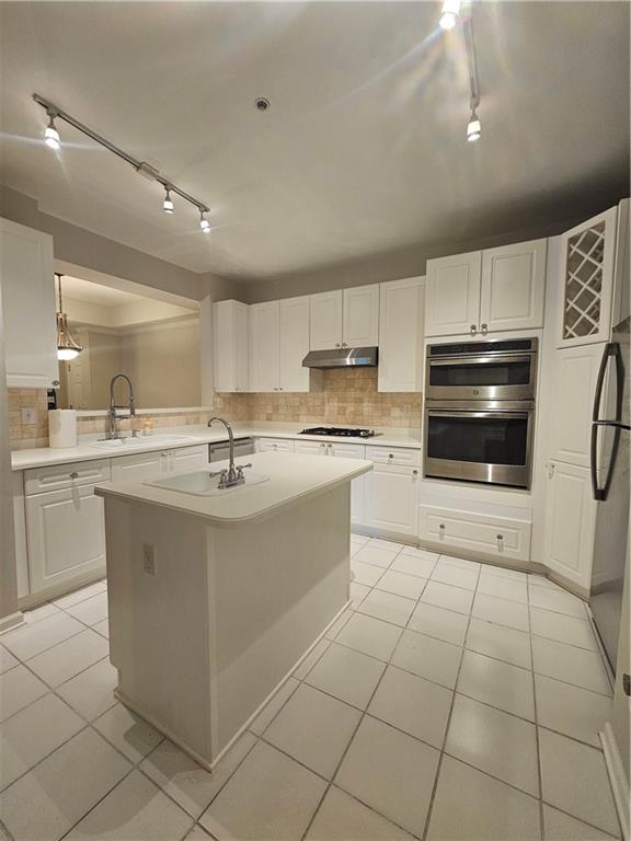 424 Lindbergh Drive NE 208