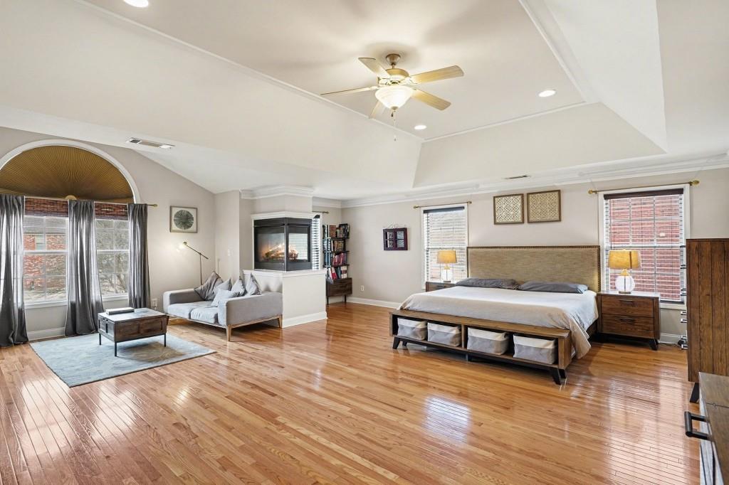 2416 Brynlyn Woods Drive NE