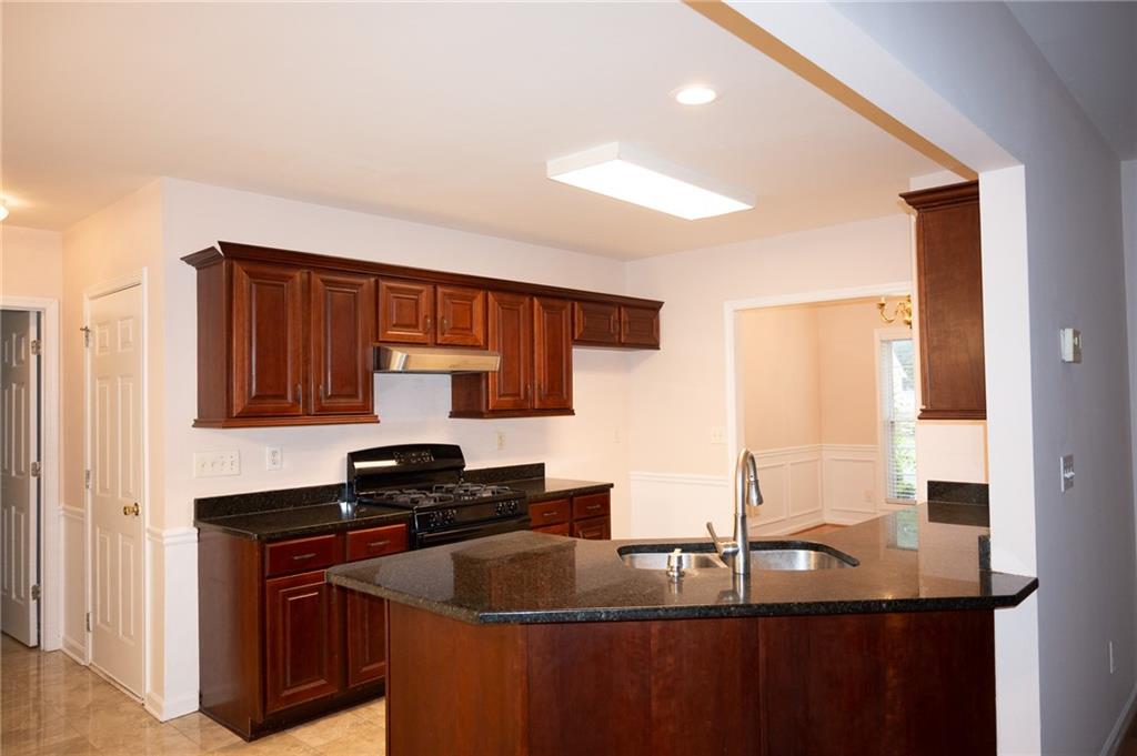 1120 Lake Lucerne Road, Lilburn, Georgia image 10