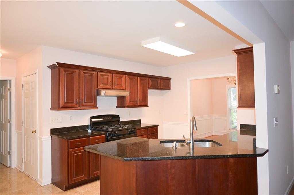 1120 Lake Lucerne Road, Lilburn, Georgia image 11