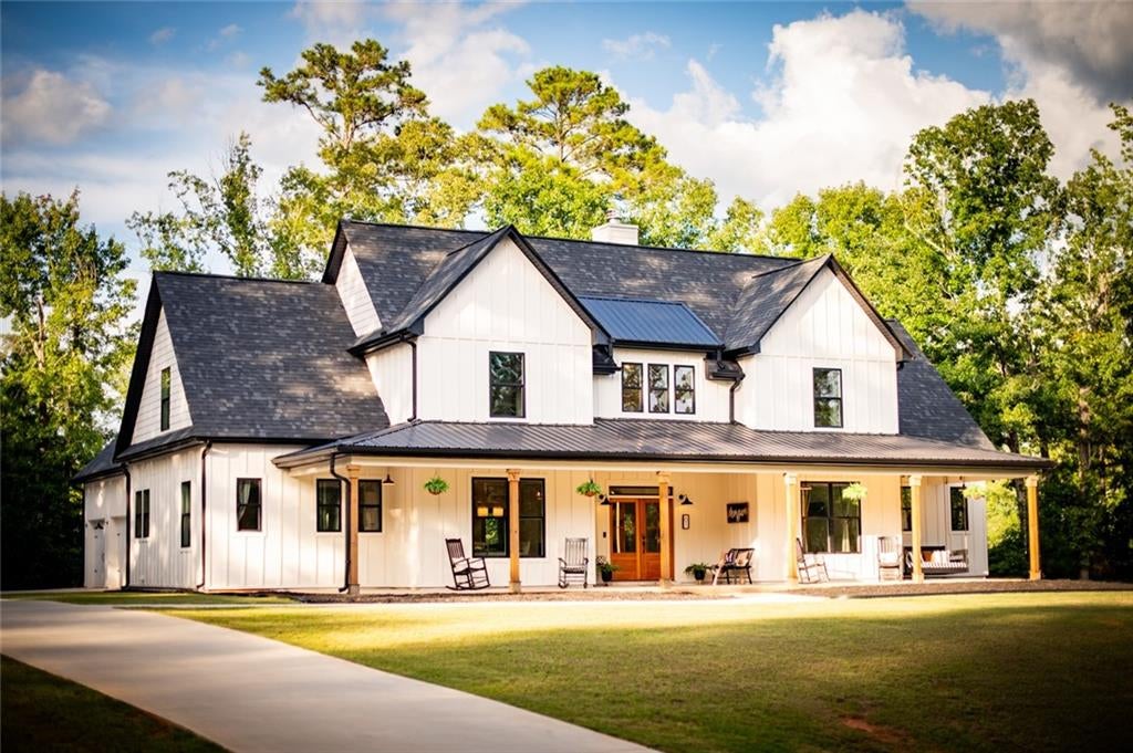 61 Peninsula Drive