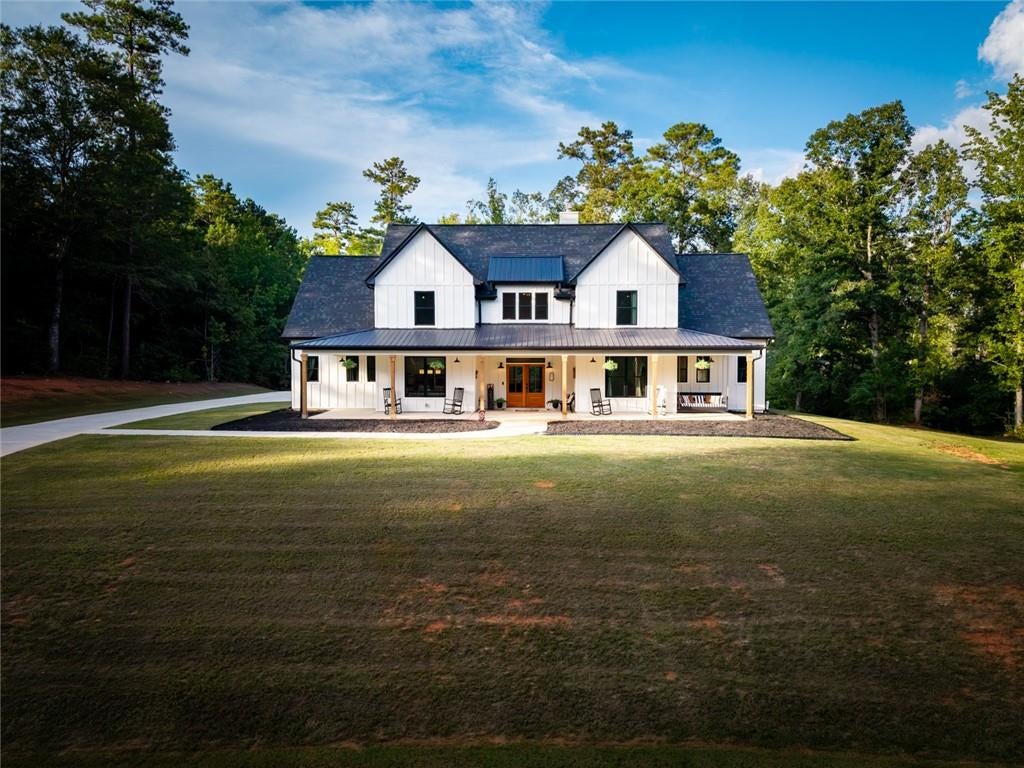 61 Peninsula Drive