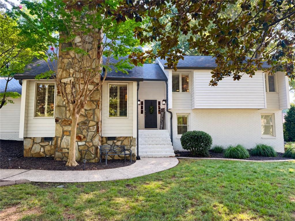 290 Saddle Lake Drive