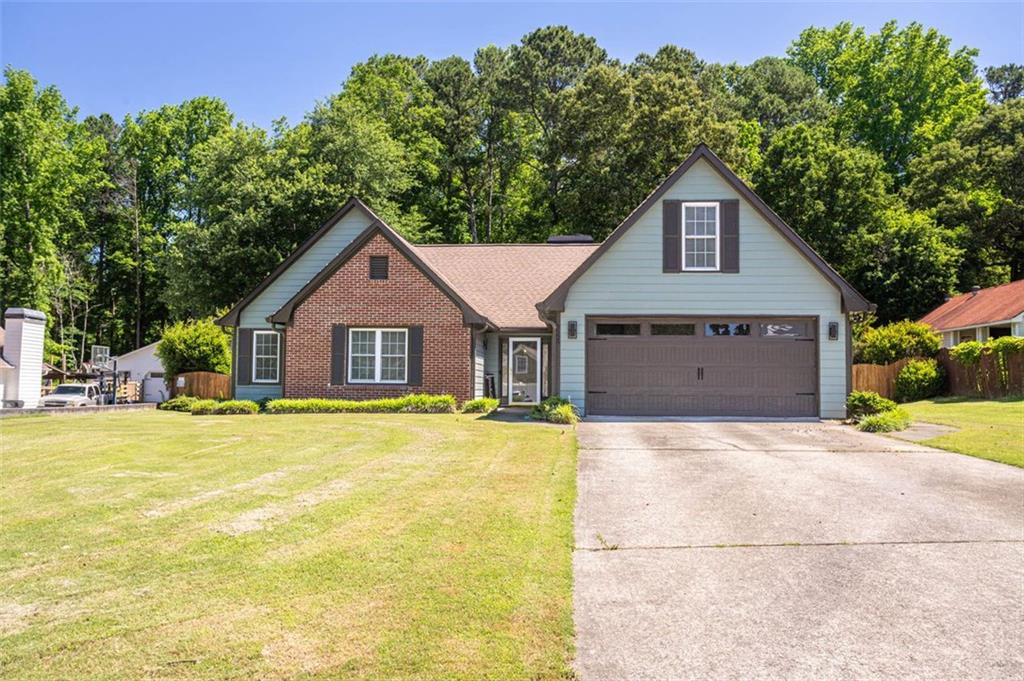 3335 Ivy Lake Drive, Buford, Georgia image 1