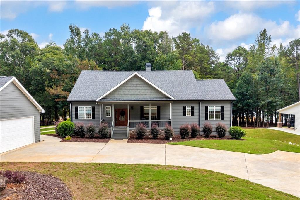 2716 Holcomb Drive
