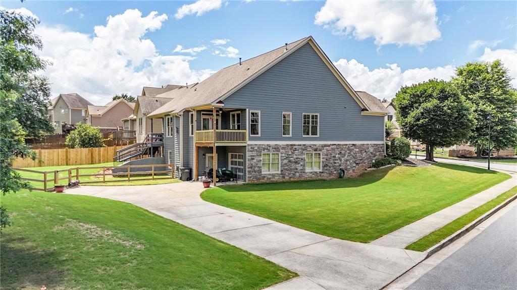 21 Creekview Drive SE