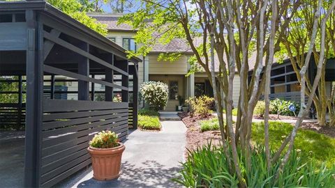 Townhouse For Sale - 54 Forrest Place<br/> Sandy Springs, GA 30328