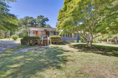 Homes For Sale - 229 E Soule Street<br/> Oxford, GA 30054