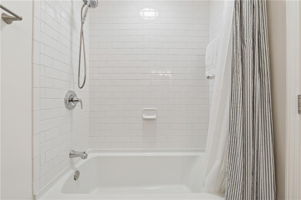 3700 Sexton Woods Drive, Chamblee, Georgia image 31