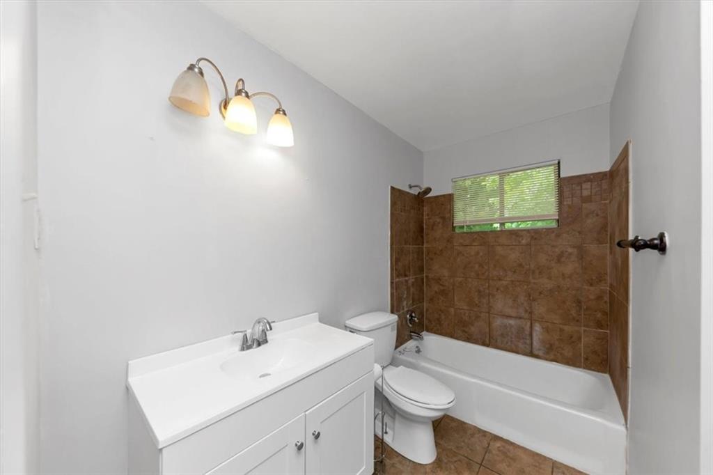 3900 Bressler Circle, Decatur, Georgia image 15