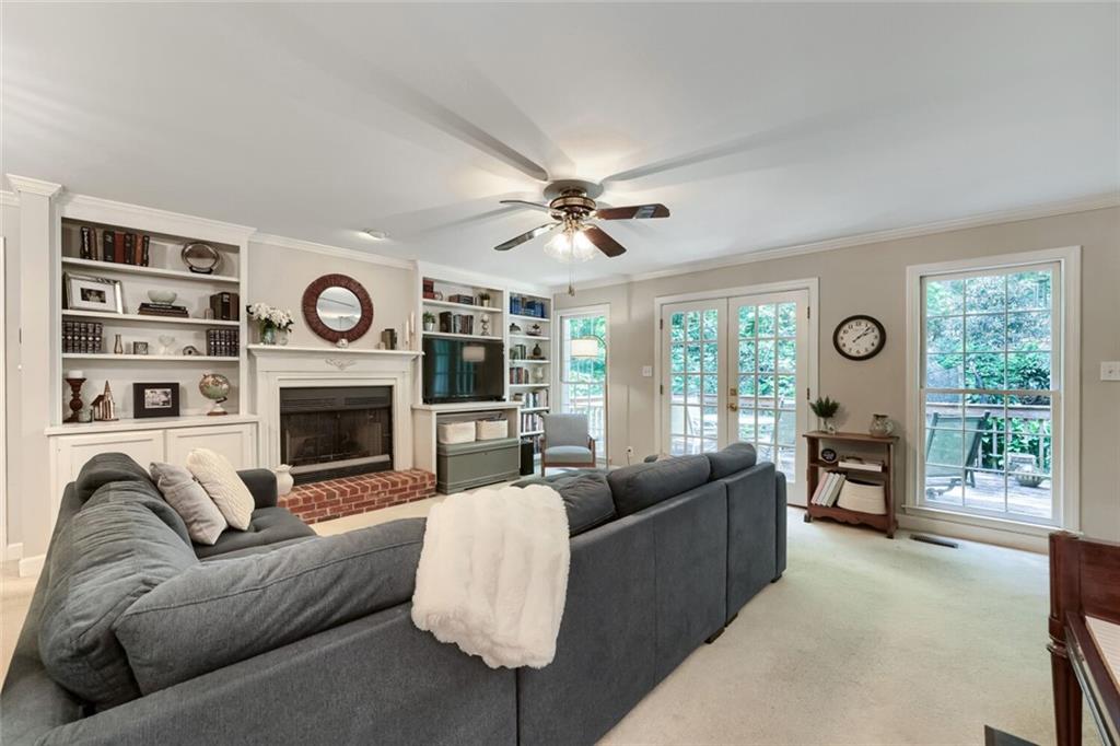 152 Oakwood Hills Drive