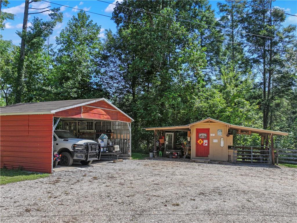 5082 Highway 197 N