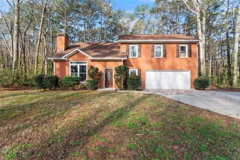 Homes For Sale - 7715 Wethersfiield Drive<br/> Jonesboro, GA 30236