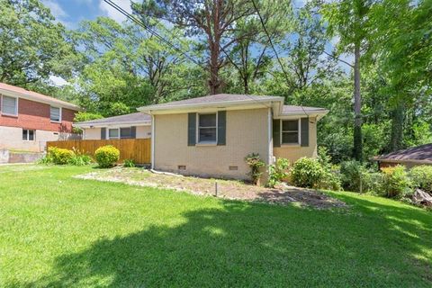 2702 ROLLINGWOOD Lane SE Atlanta GA 30316