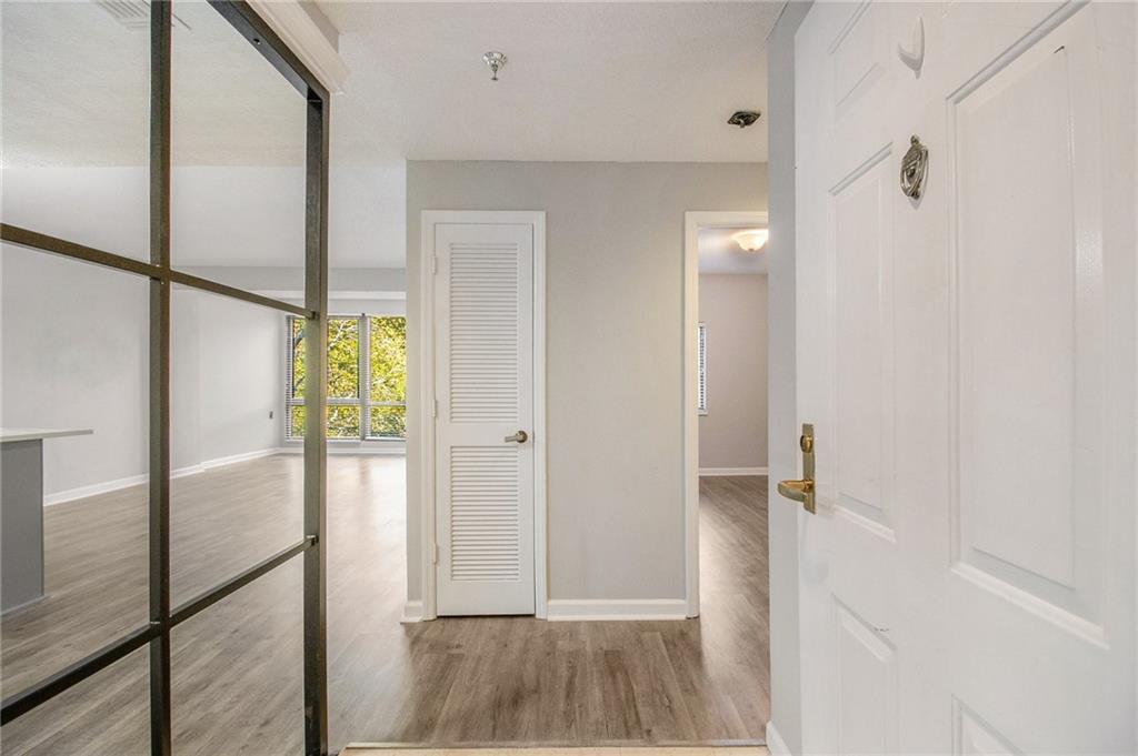 1800 Clairmont Lake A412