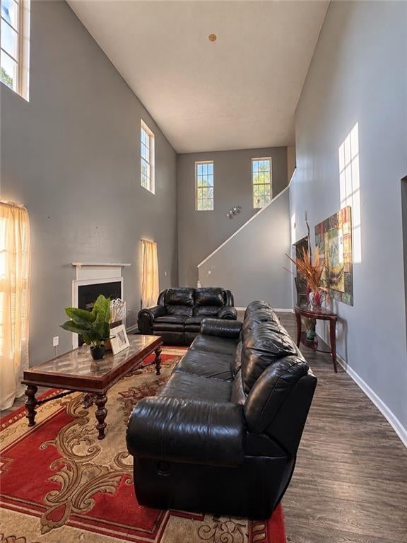 435 Burdett Ridge Court