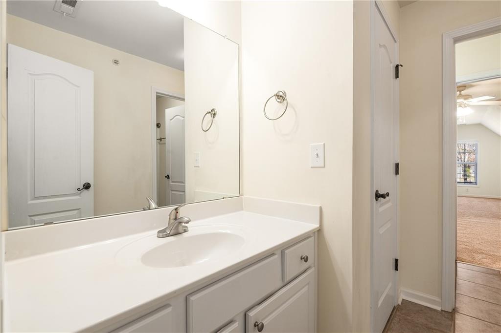 Townhomes at Eastlake Summergrove - Residential