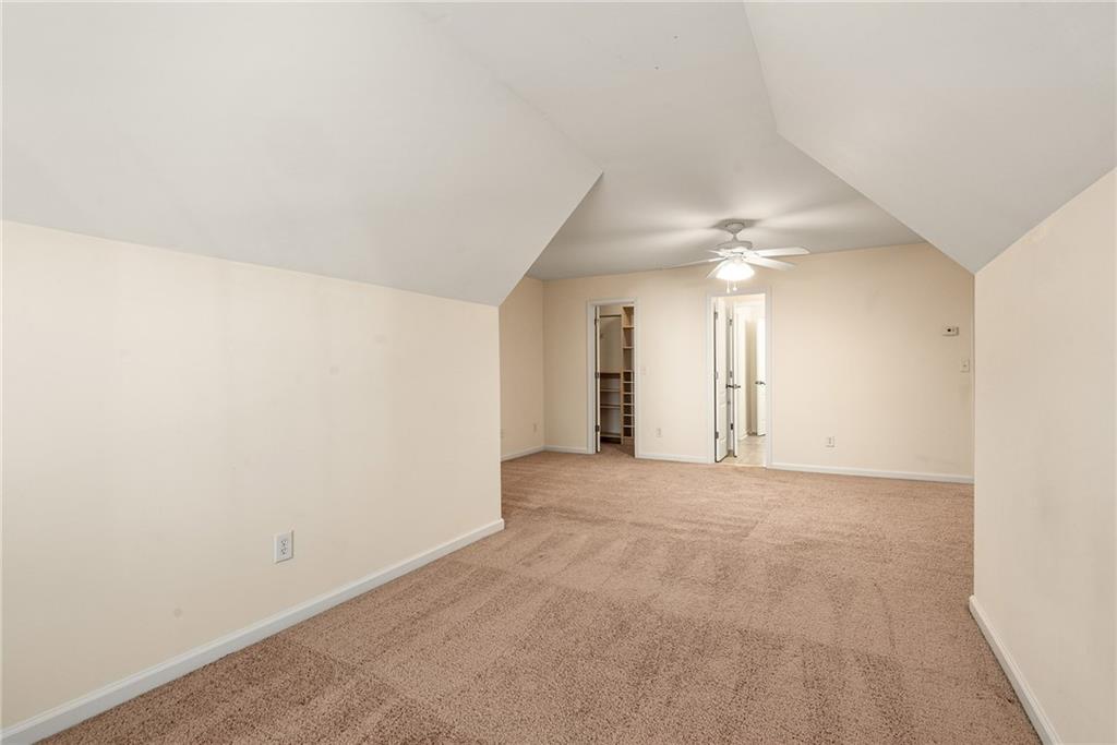 Townhomes at Eastlake Summergrove - Residential