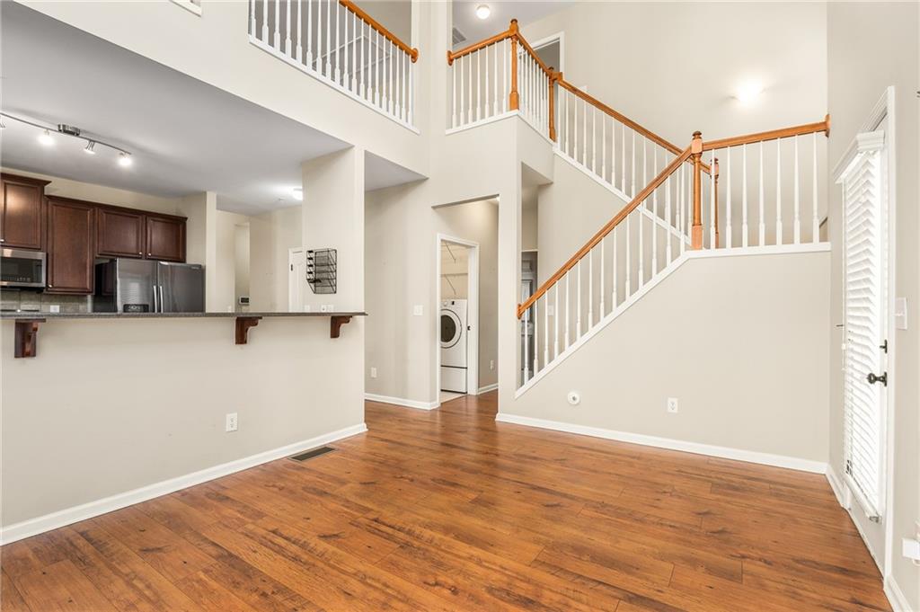 Townhomes at Eastlake Summergrove - Residential