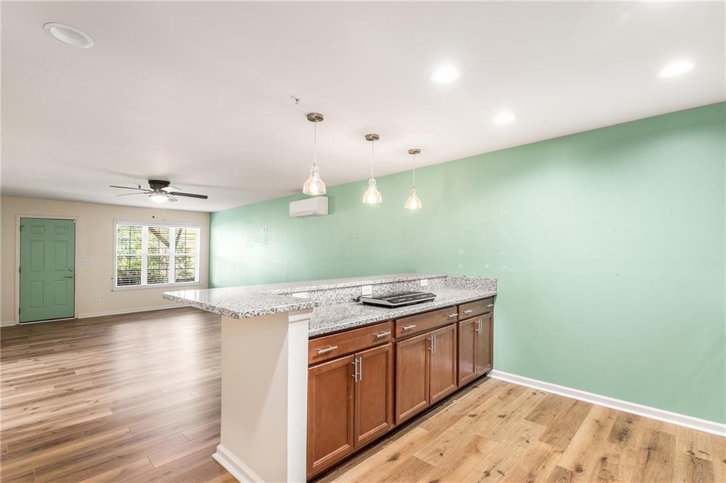 Townhomes at Eastlake Summergrove - Residential