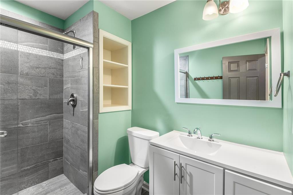 Townhomes at Eastlake Summergrove - Residential