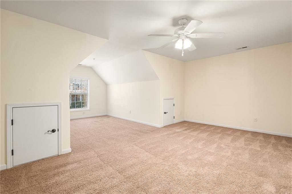 Townhomes at Eastlake Summergrove - Residential