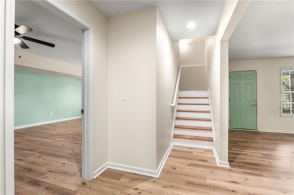 Townhomes at Eastlake Summergrove - Residential