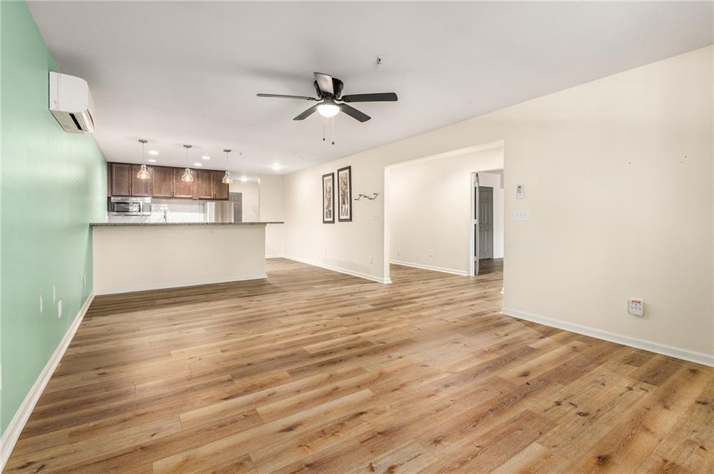 Townhomes at Eastlake Summergrove - Residential