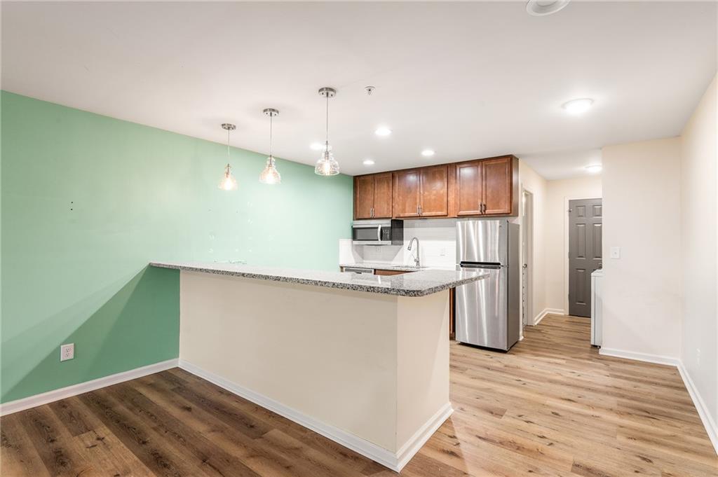 Townhomes at Eastlake Summergrove - Residential