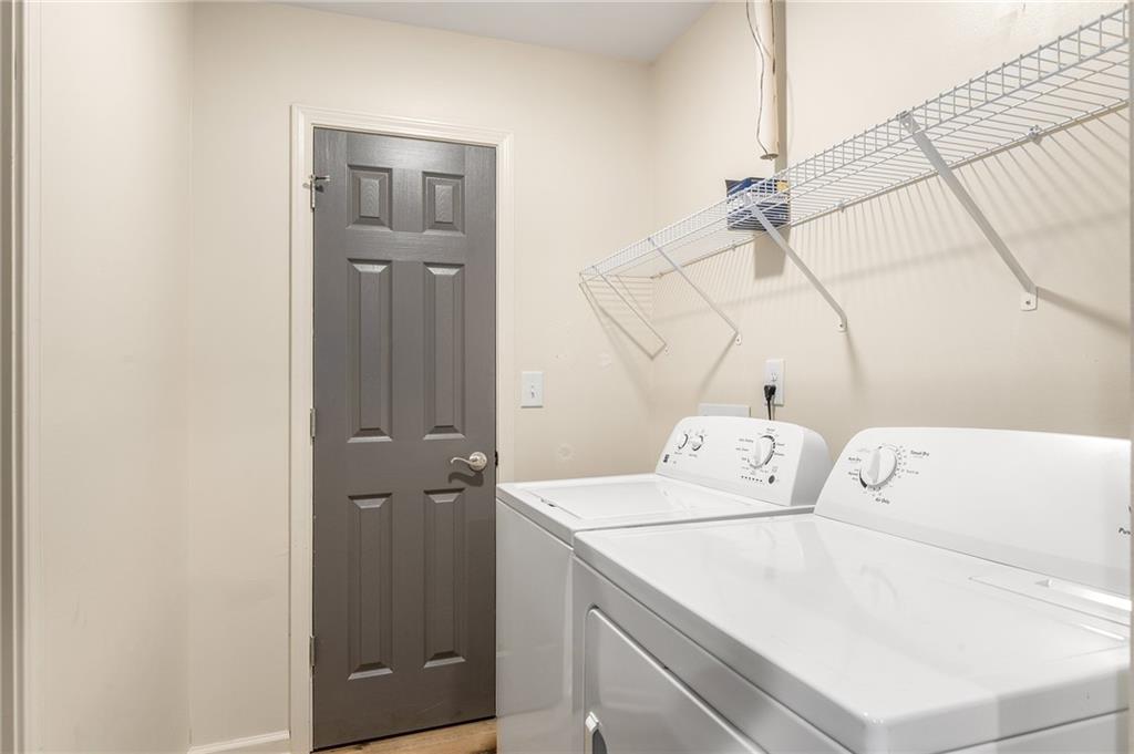 Townhomes at Eastlake Summergrove - Residential