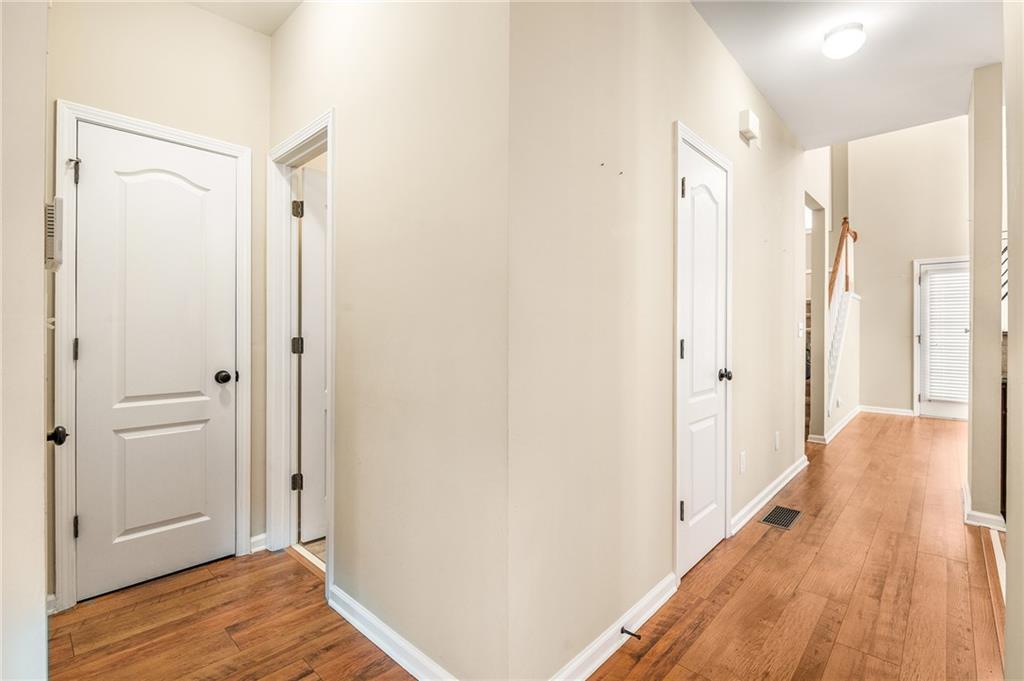 Townhomes at Eastlake Summergrove - Residential