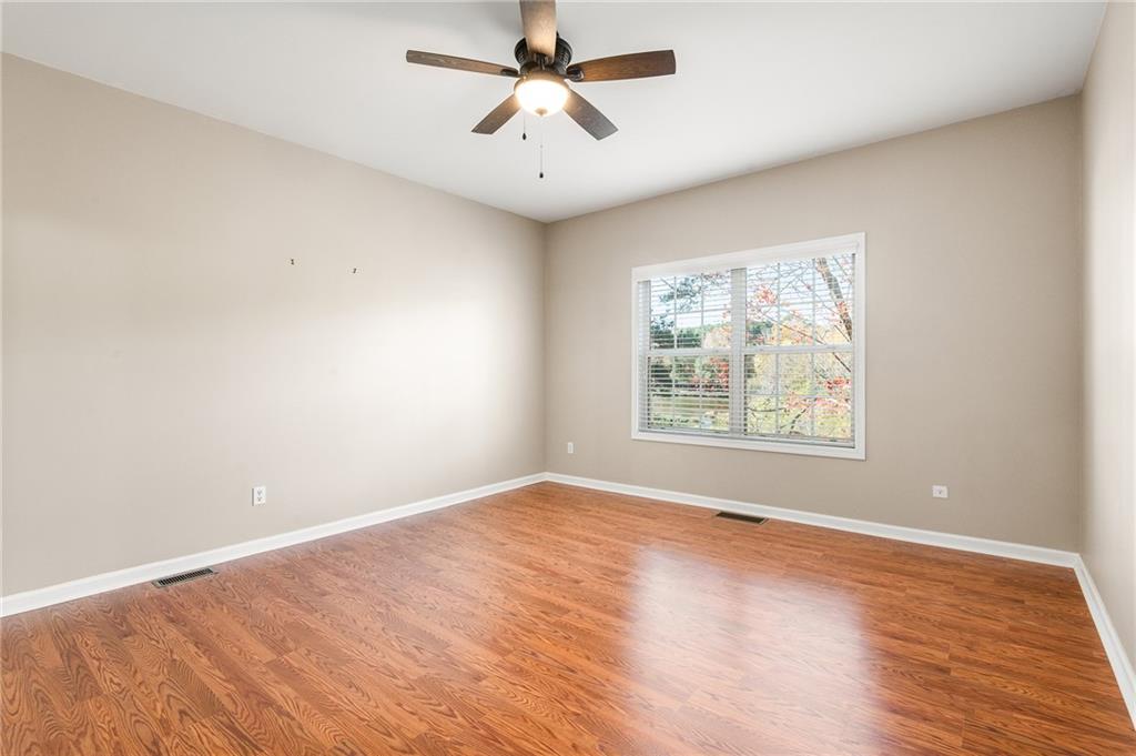 Townhomes at Eastlake Summergrove - Residential