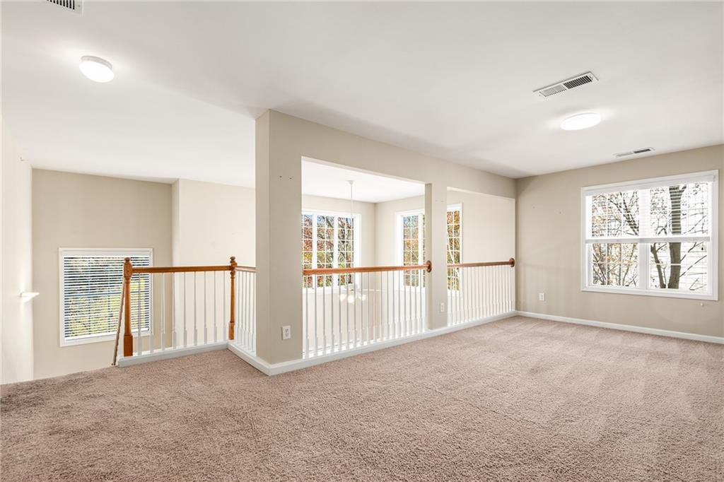 Townhomes at Eastlake Summergrove - Residential